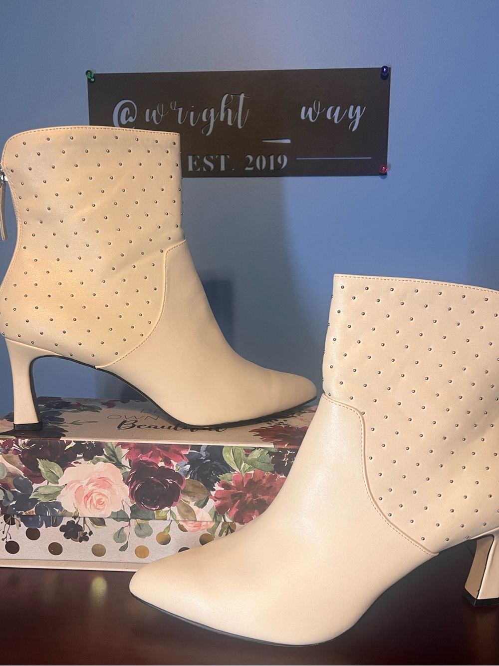 Adrienne Vittadini Cream Ankle Boots, Size 11M